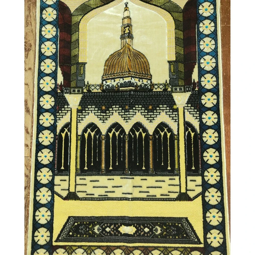 Vintage Islamic Prayer Rug, Turkish Wall‎ Hanging w/Mosque Design
